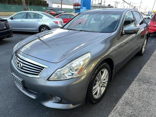 2010 INFINITI G37x Base