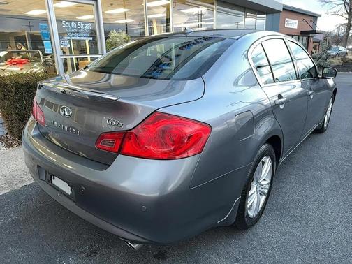 2010 INFINITI G37x Base