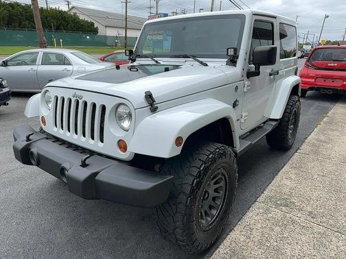 2012 Jeep Wrangler Sahara