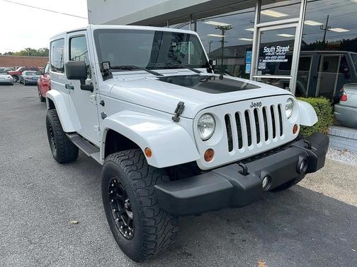 2012 Jeep Wrangler Sahara