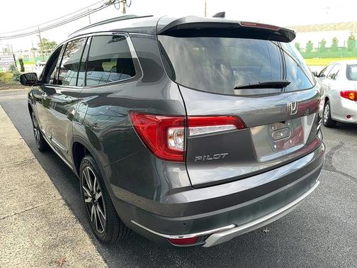 2019 Honda Pilot Touring 8-Passenger