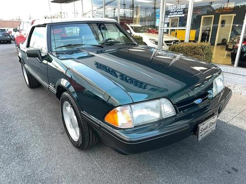 1991 Ford Mustang LX 5.0L Sport