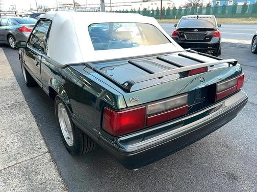 1991 Ford Mustang LX 5.0L Sport