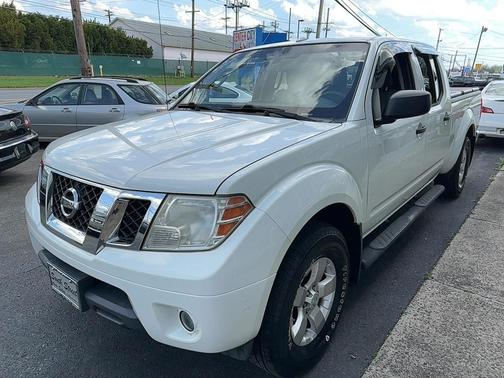 Glacier White 2013 Nissan Frontier SV