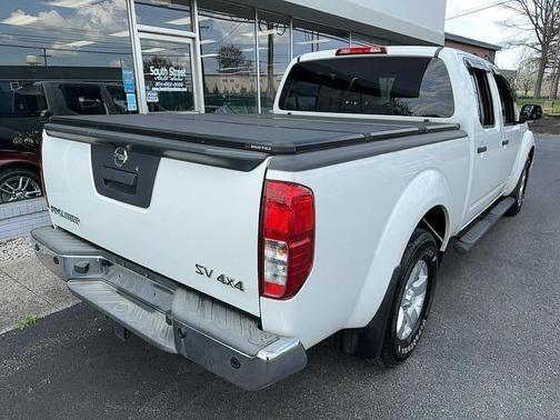 Glacier White 2013 Nissan Frontier SV