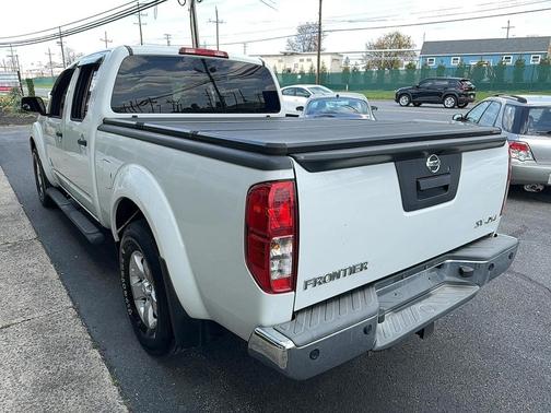 Glacier White 2013 Nissan Frontier SV