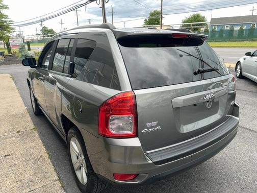 Dark Gray Metallic 2012 Jeep Compass Latitude