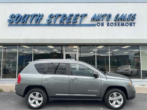 Dark Gray Metallic 2012 Jeep Compass Latitude