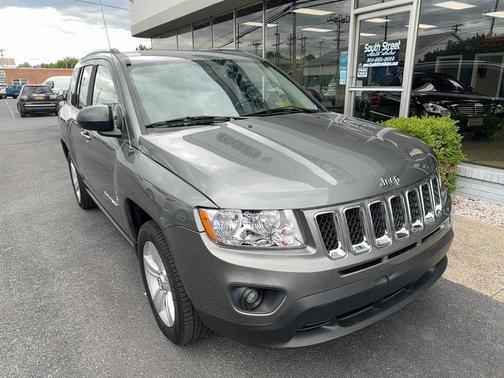 Dark Gray Metallic 2012 Jeep Compass Latitude