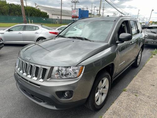 Dark Gray Metallic 2012 Jeep Compass Latitude