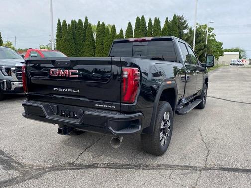 2025 GMC Sierra 2500 Denali