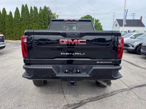 2025 GMC Sierra 2500 Denali