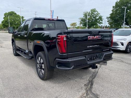 2025 GMC Sierra 2500 Denali