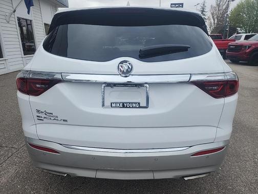 2022 Buick Enclave Essence