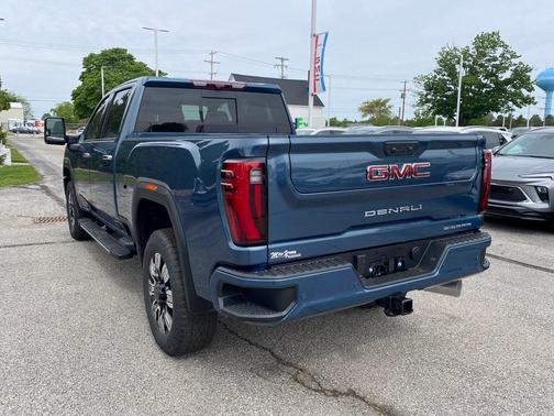 2025 GMC Sierra 2500 Denali