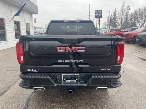 2022 GMC Sierra 1500 Limited AT4