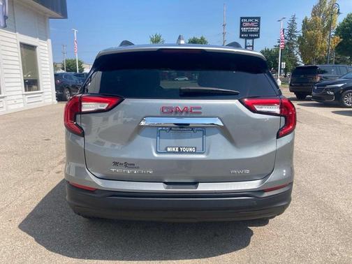 Sterling 2024 GMC Terrain SLE