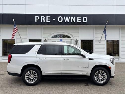White Frost Tri-Coat 2021 GMC Yukon SLT