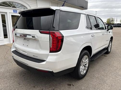 White Frost Tri-Coat 2021 GMC Yukon SLT