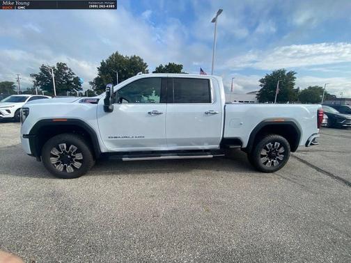 Glacier White 2026 GMC Sierra 2500 Denali