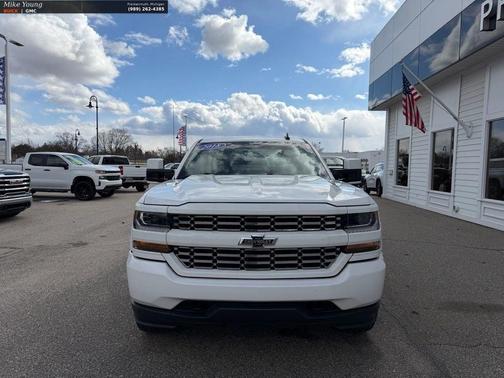 2018 Chevrolet Silverado 1500 Custom