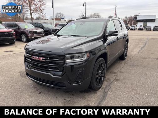 2023 GMC Acadia SLT