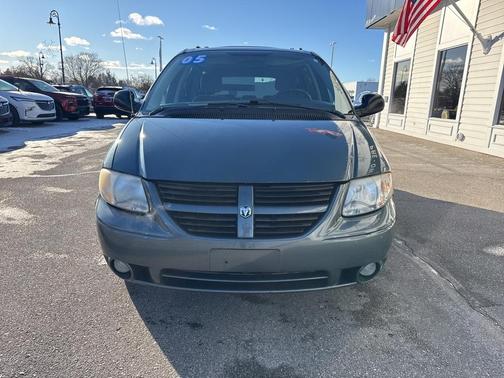 2005 Dodge Grand Caravan SXT