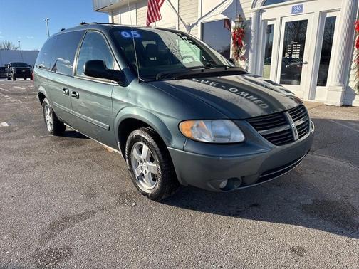 2005 Dodge Grand Caravan SXT