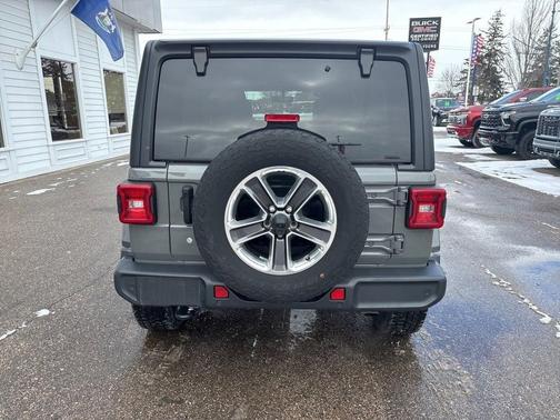 2020 Jeep Wrangler Unlimited Sahara