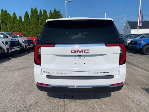 2025 GMC Yukon Elevation