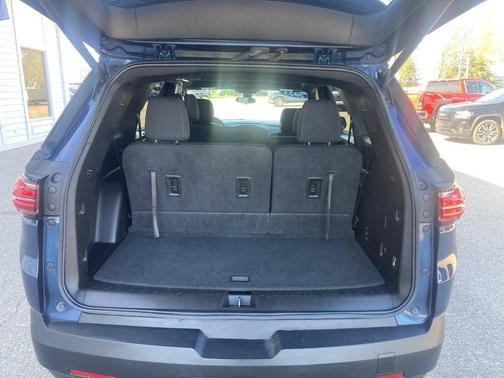 Northsky Blue Metallic 2023 Chevrolet Traverse LT Cloth