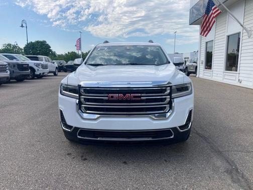 Summit White 2023 GMC Acadia SLE