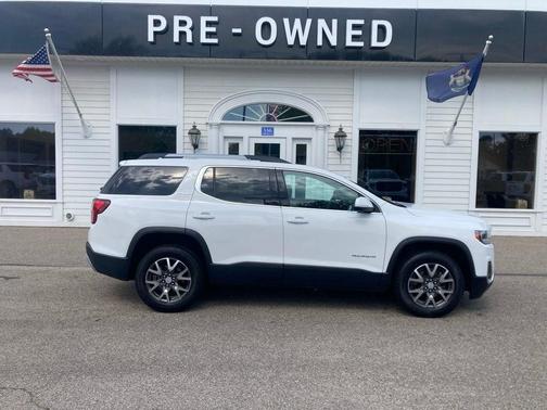 Summit White 2023 GMC Acadia SLE