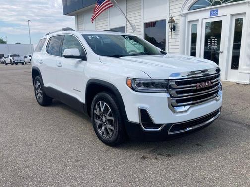 Summit White 2023 GMC Acadia SLE