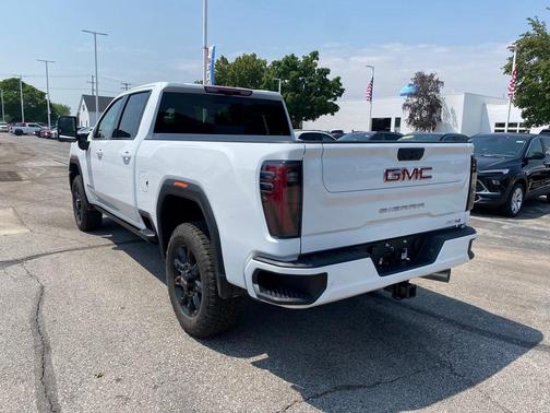 2025 GMC Sierra 2500 AT4