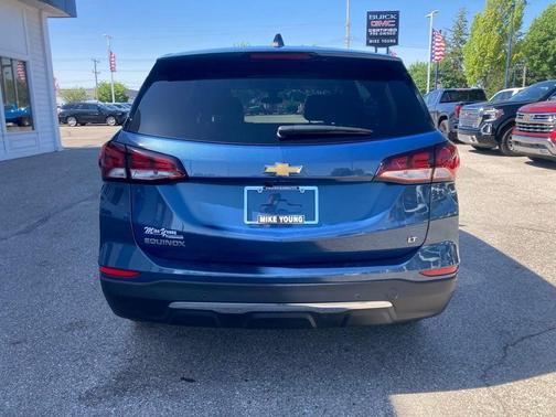 Lakeshore Blue Metallic 2024 Chevrolet Equinox LT