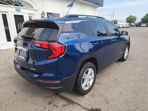 2021 GMC Terrain SLE