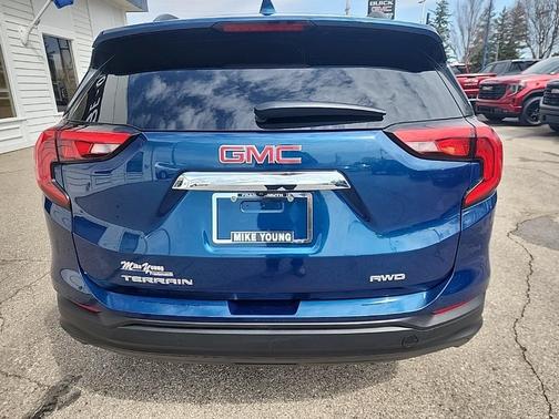 2021 GMC Terrain SLE