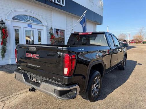 2021 GMC Sierra 1500 SLE