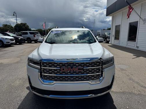 2022 GMC Acadia Denali
