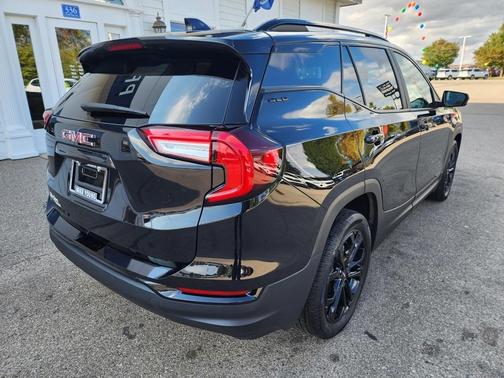 2022 GMC Terrain SLE