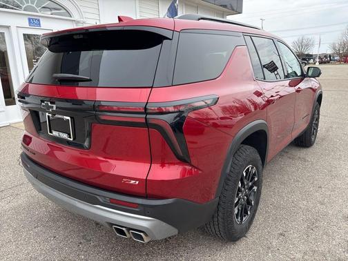 Radiant Red 2024 Chevrolet Traverse Z71