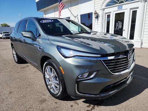 2023 Buick Enclave Premium