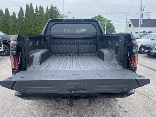 2025 GMC Sierra EV Denali