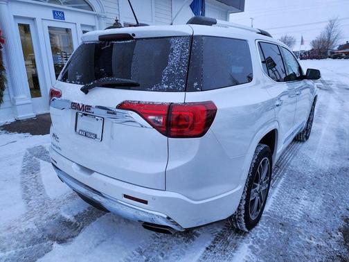 2018 GMC Acadia Denali