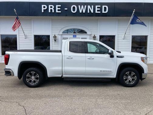 Summit White 2021 GMC Sierra 1500 SLE
