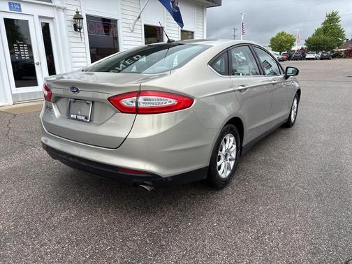 2015 Ford Fusion S