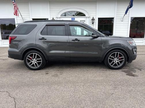 2017 Ford Explorer sport