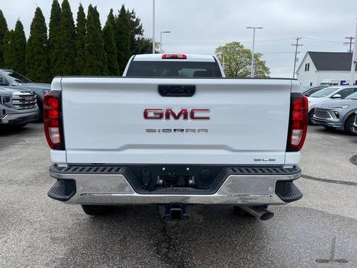2025 GMC Sierra 2500 SLE