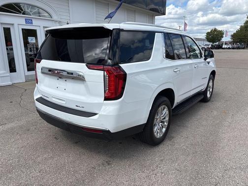 2021 GMC Yukon SLT